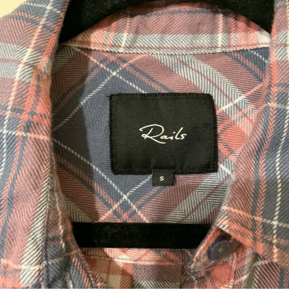 Rails Hunter Classic Button Down Top in Slate Rose White - Picture 8 of 13